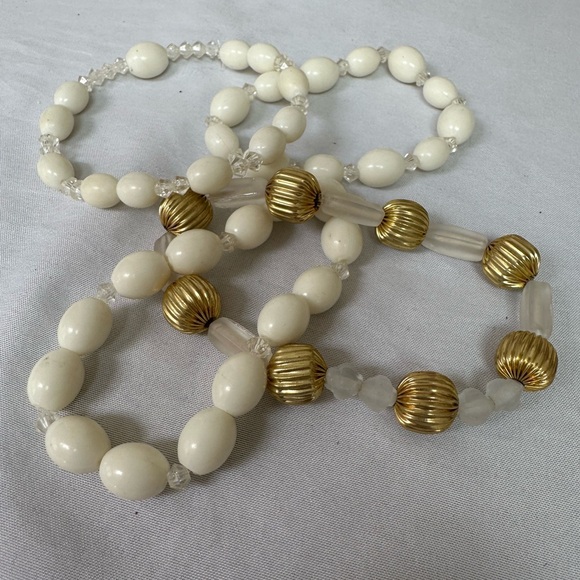 Set of 9 vintage stretch bead bracelets - Picture 3 of 8